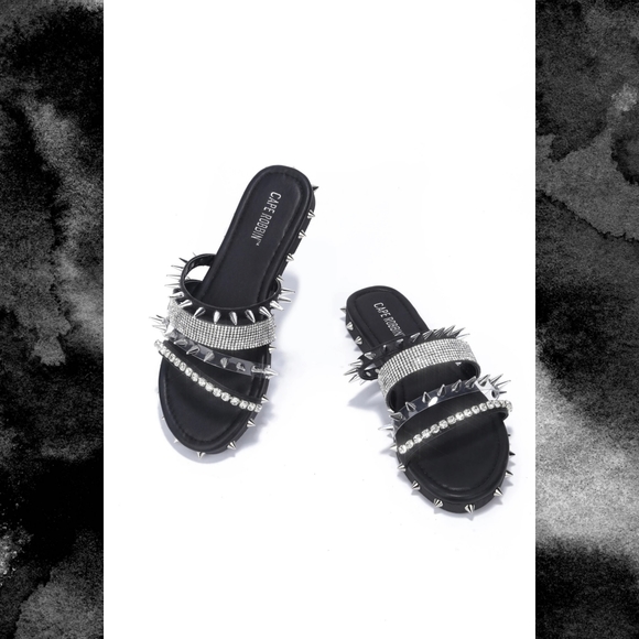 🖤Black Rhinestone Spike Sandals🖤 - Picture 4 of 4